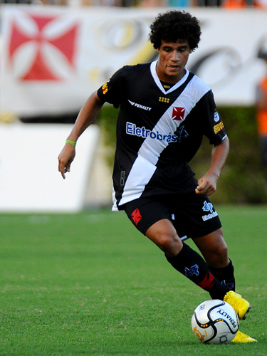 http://www.netvasco.com.br/news/noticias15/arquivos/images/20100116/18-20100116coutinho.jpg