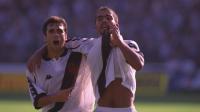 Luisinho comemora com Felipe no Rio-So Paulo de 1999