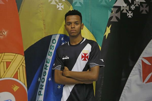 Riquelme fala de mais uma oportunidade com a camisa do Brasil