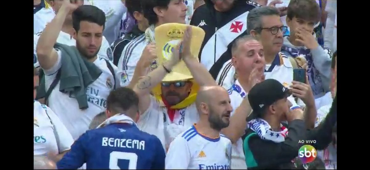 Vasco rouba a cena em jogo da Champions League
