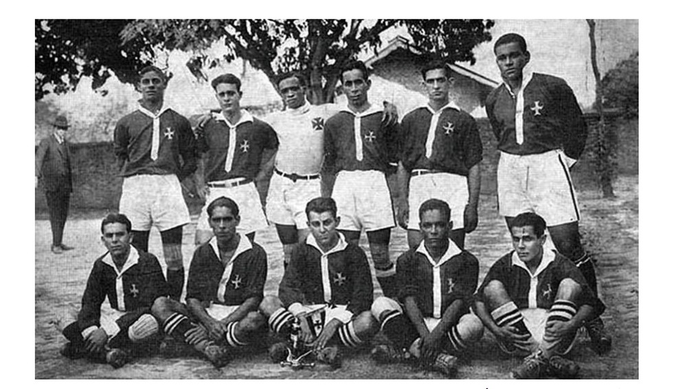 Camisas Negras, time do Vasco campeão carioca de 1923 — Foto: Acervo do Vasc